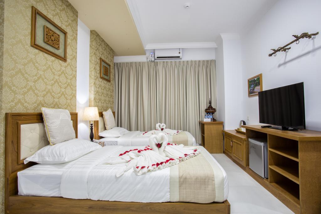 Hotel Shwe Nann Htike Пин О Луин Екстериор снимка