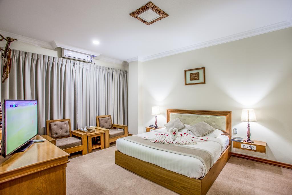 Hotel Shwe Nann Htike Пин О Луин Екстериор снимка