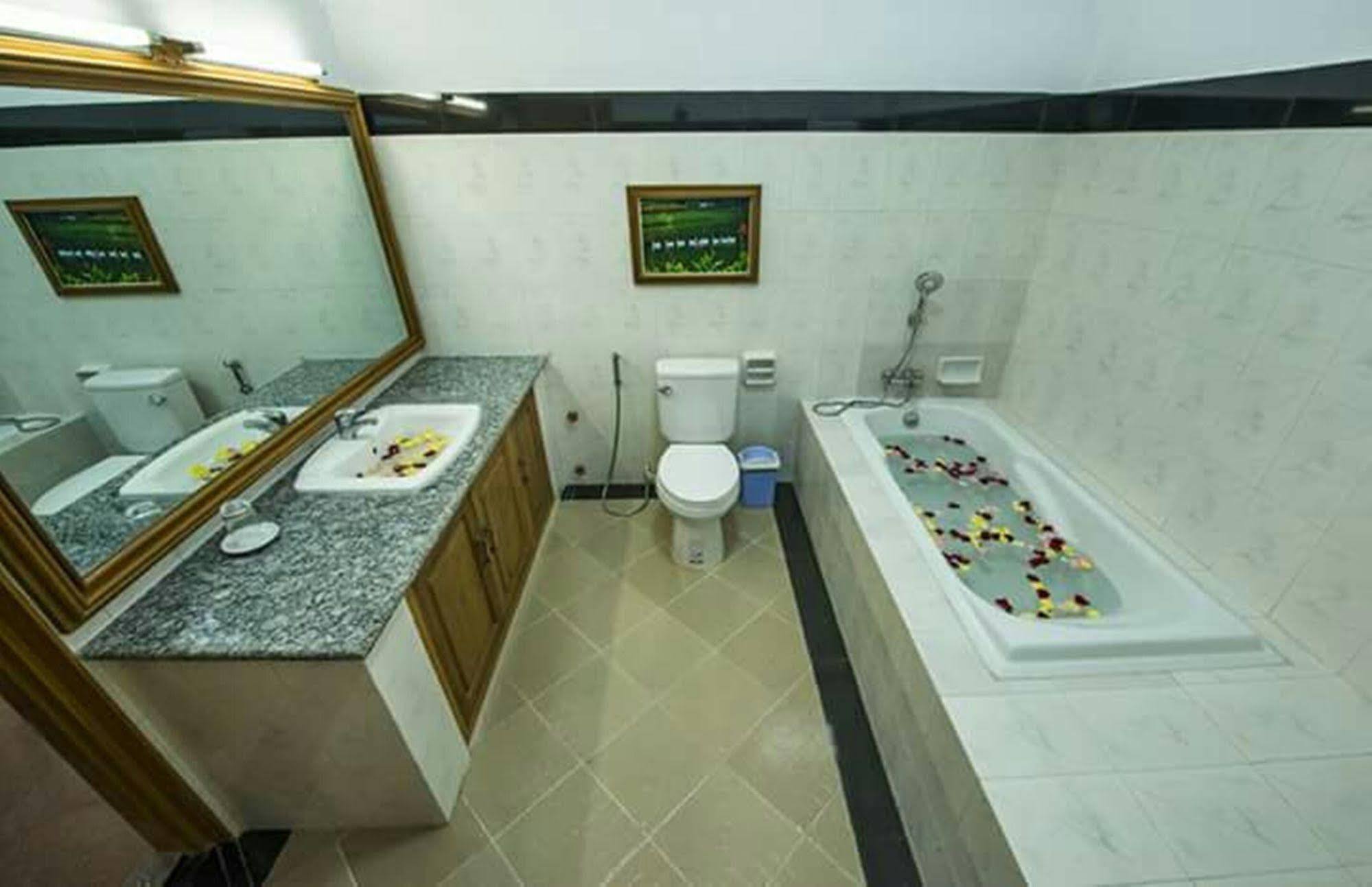 Hotel Shwe Nann Htike Пин О Луин Екстериор снимка