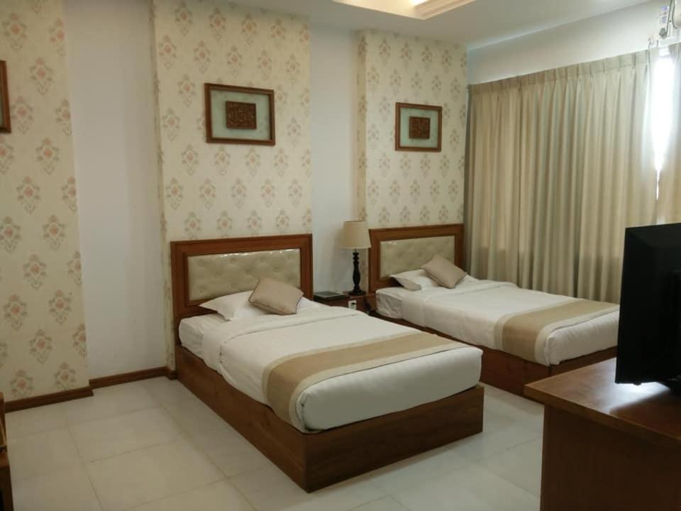 Hotel Shwe Nann Htike Пин О Луин Екстериор снимка